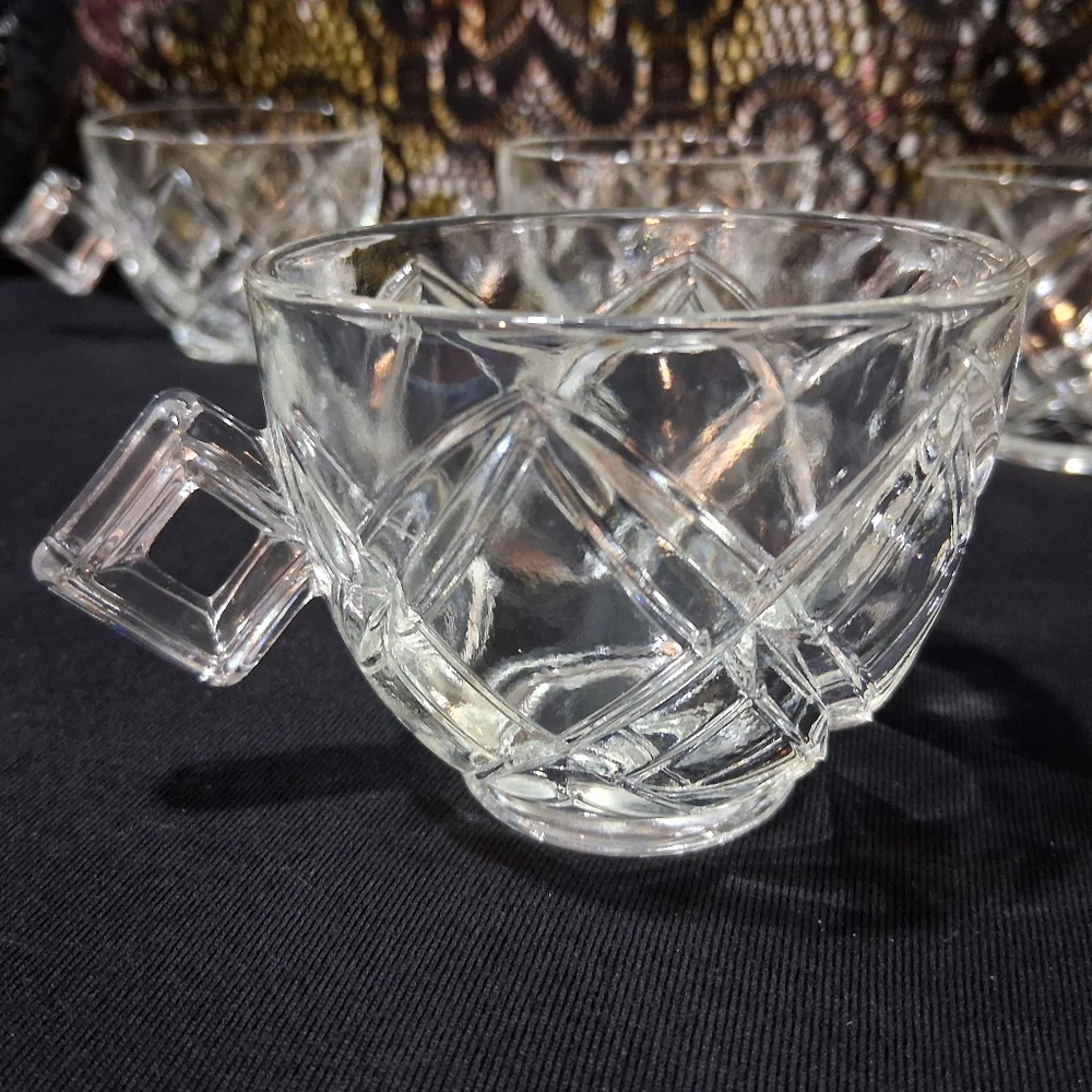 Vintage Colony Diamond Block Lattice Clear Glass Teacups Punch Pitman-Dreitzer
